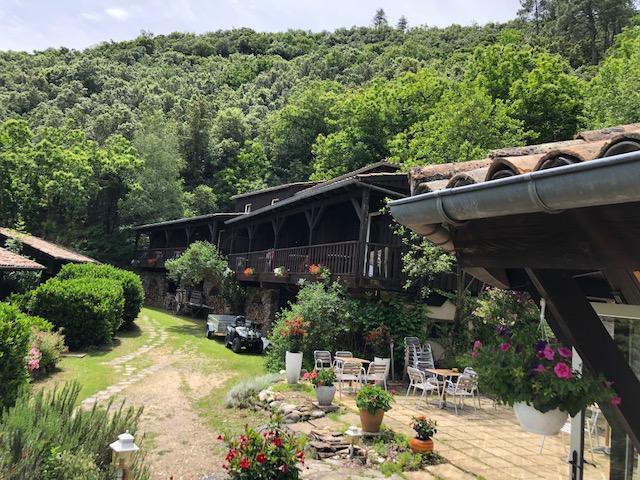 Le Sentier Des Arches Hotel Beaumont  Exterior foto